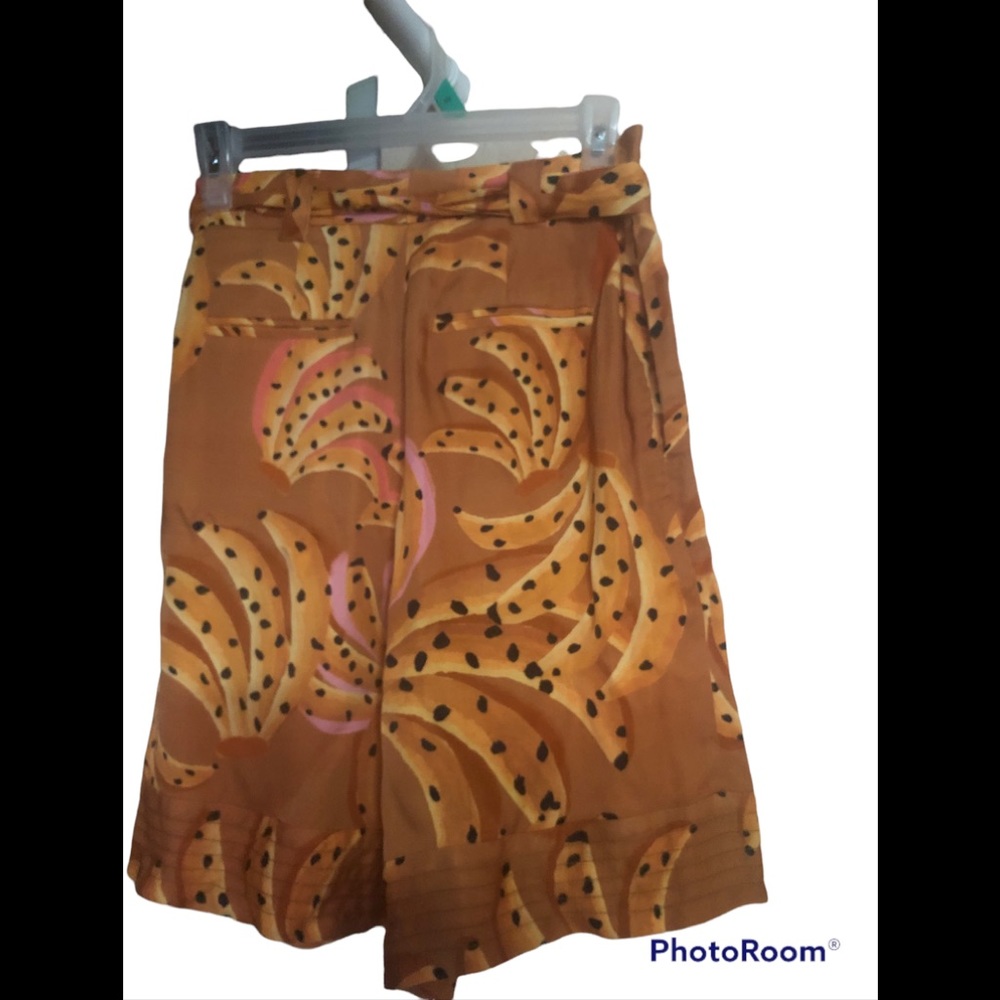 Farm Rio Raining Bananas Tie Front Shorts - Picture 5 of 6
